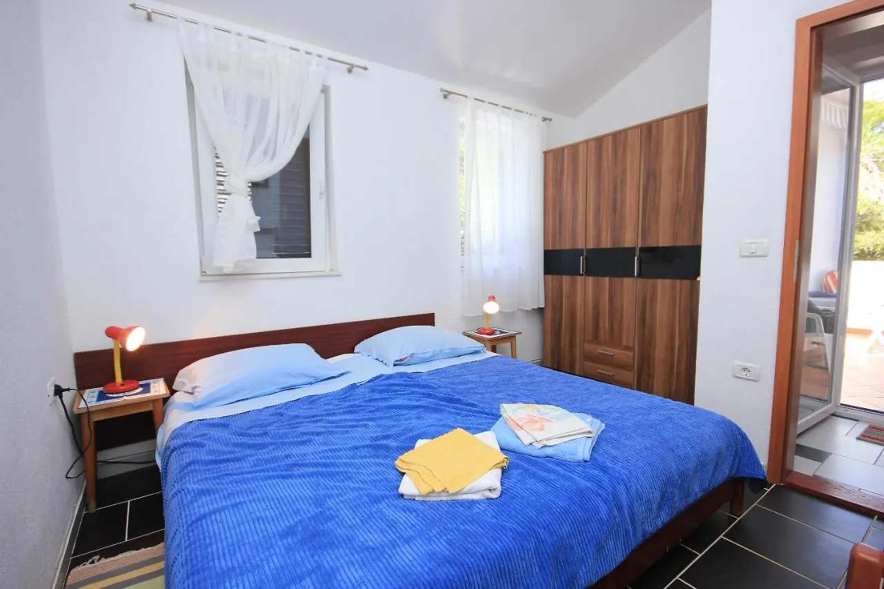 Apartments By The Sea Artatore, Losinj - 7935