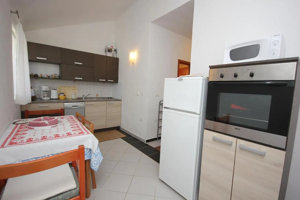 Apartments By The Sea Artatore, Losinj - 7935